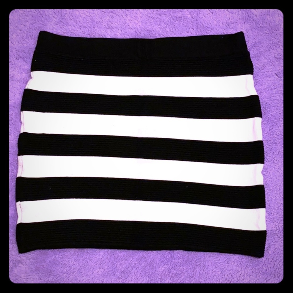 Striped bandeau skirt